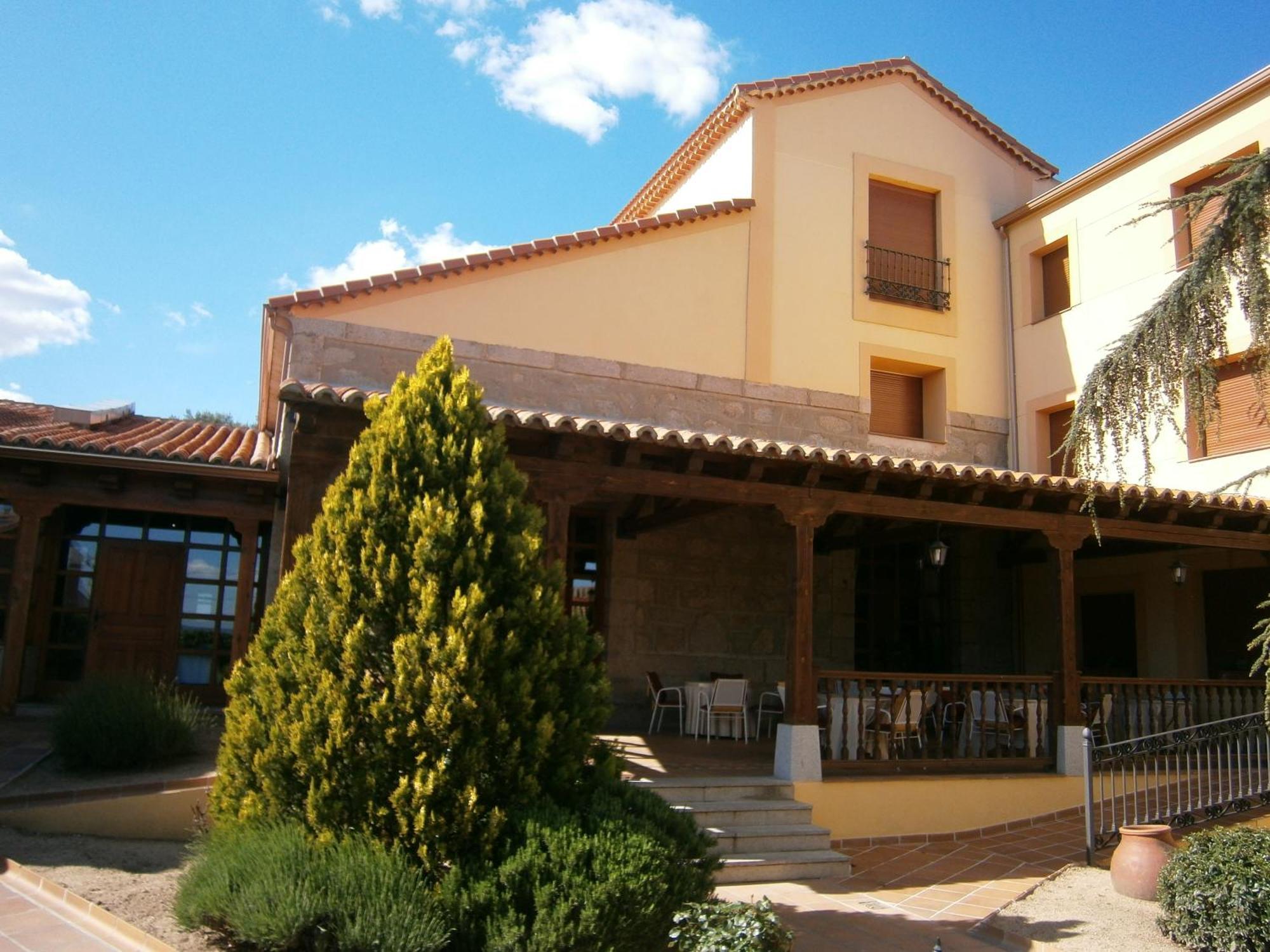 Hotel El Castrejon Cebreros Exteriör bild